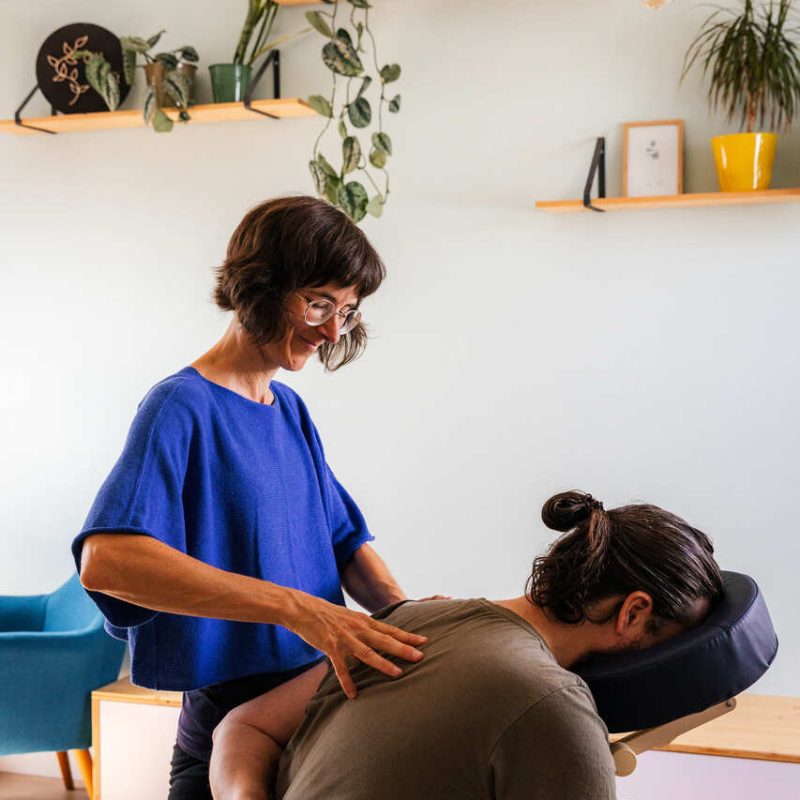 Shiatsu stoelmassage - welzijn op het werk - gezondheid - drukpuntmassage